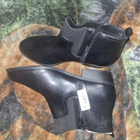 Torrid Black Ankle Booties - Picture 10 of 16